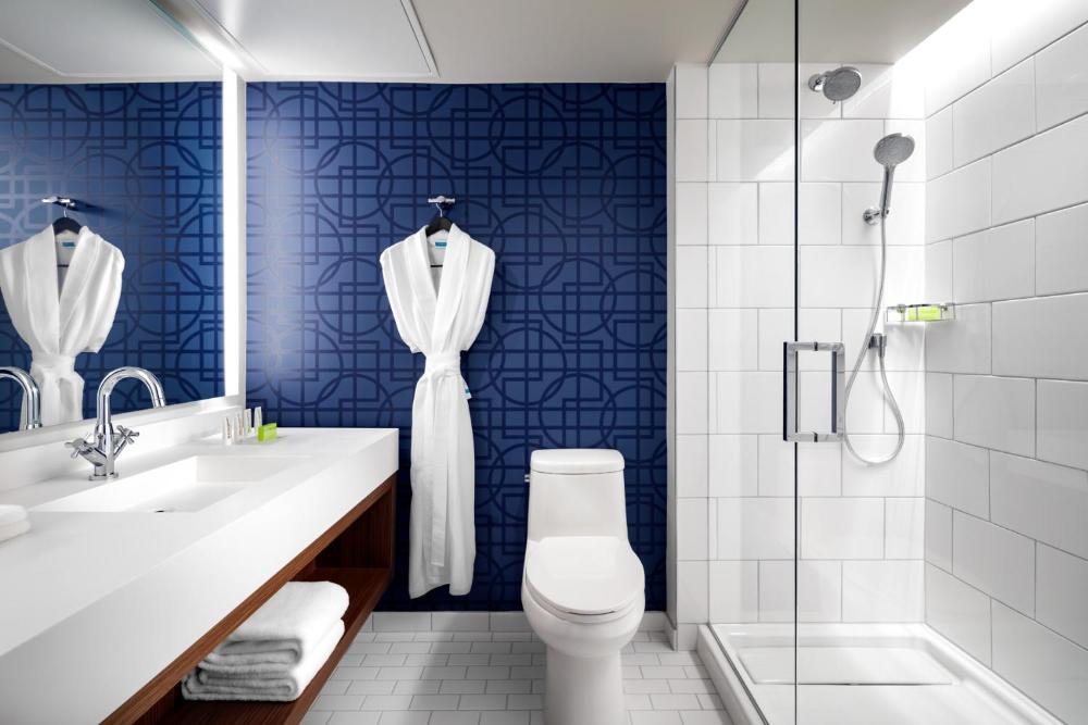Classic King Room - Hearing Accessible interior